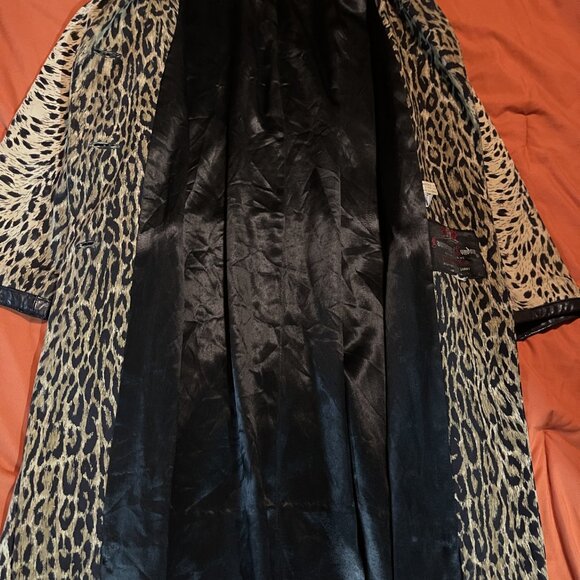 coat - Picture 8 of 11